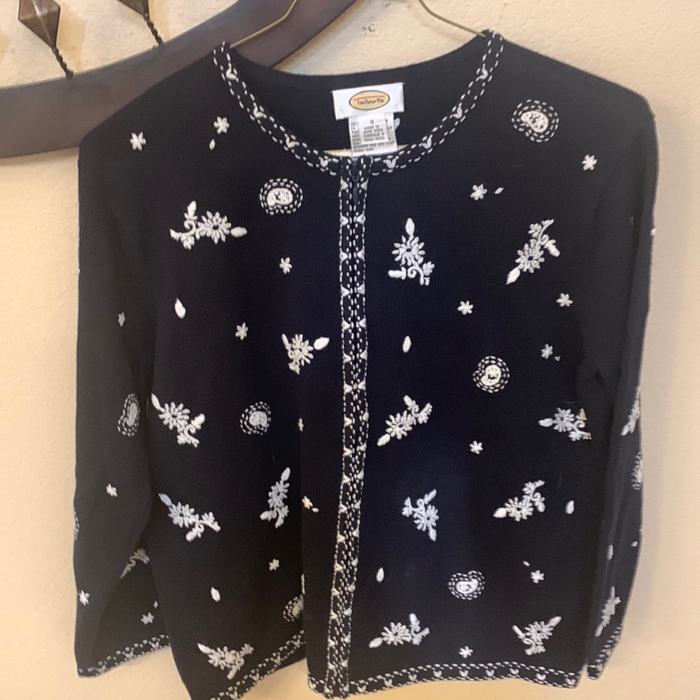 Talbots patterned sweater size small -zips in front
